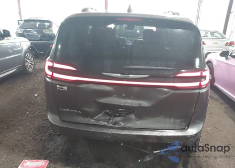 2022 Chrysler Pacifica Touring L z USA, uszkodzony, nr VIN 2C4RC1BGXNR121985